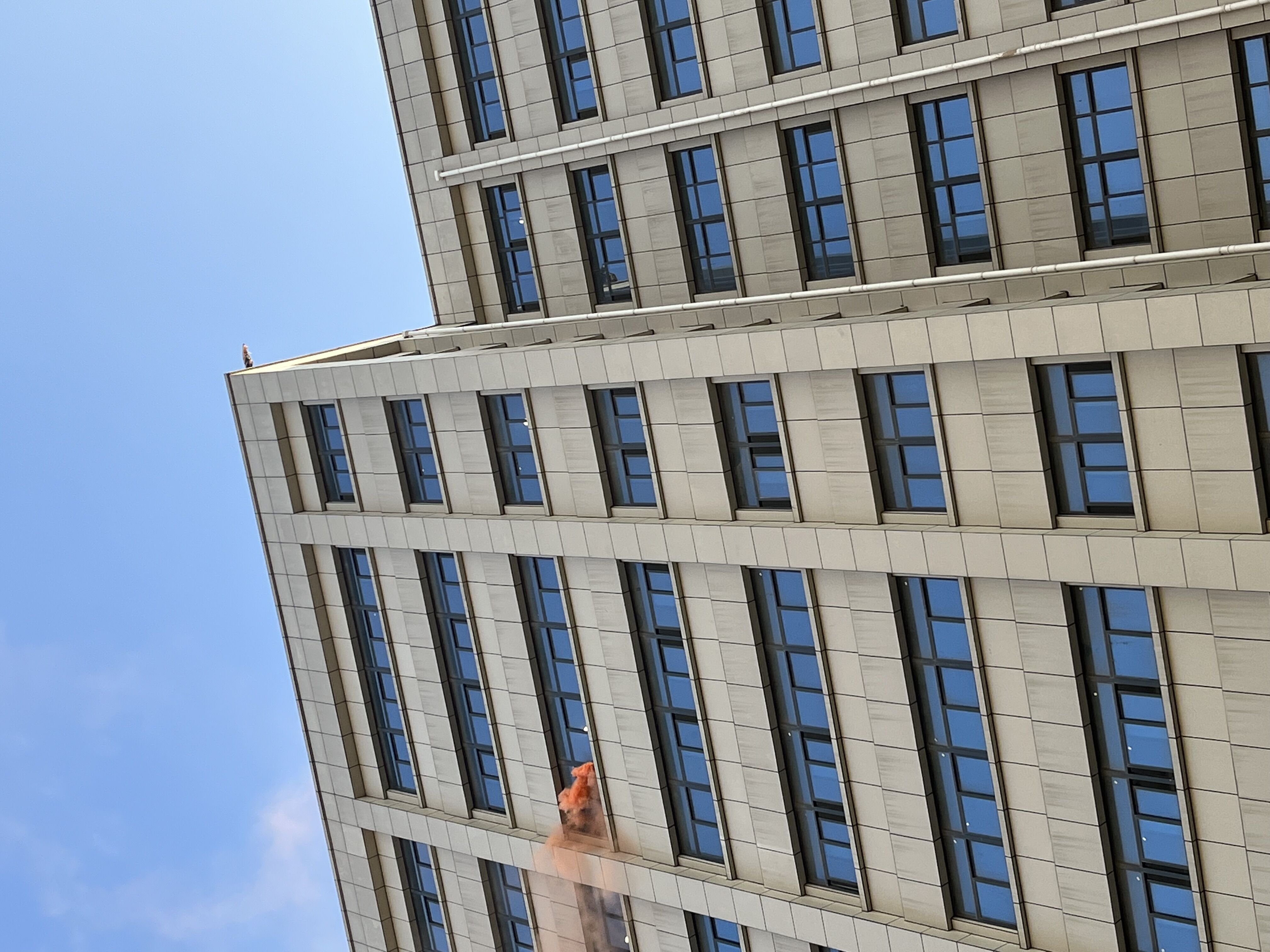 1669514418399282.jpg 3.jpg