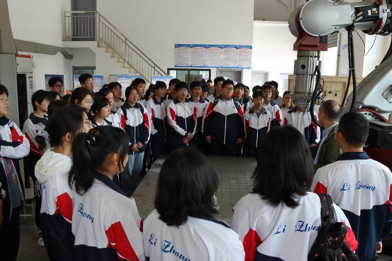 1682215003394335.jpg 2.jpg