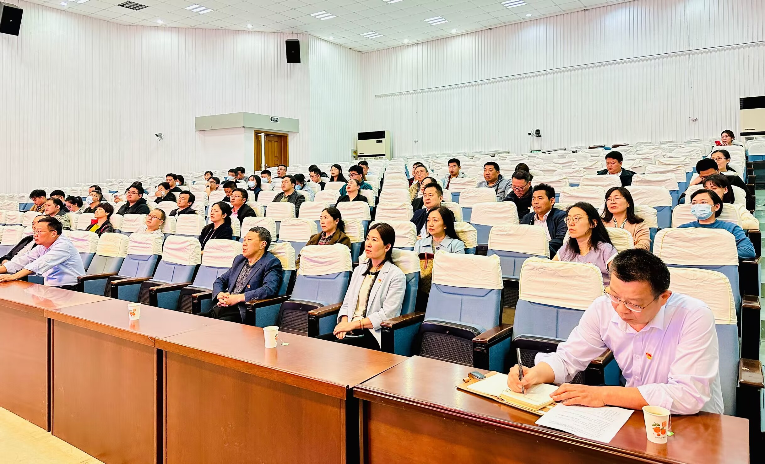 1683935524952046.png 2.png