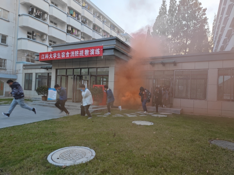 1640163239704330.jpg e3c0666f-a8f4-4b33-bd41-0a1ac1cbd7fd.jpg