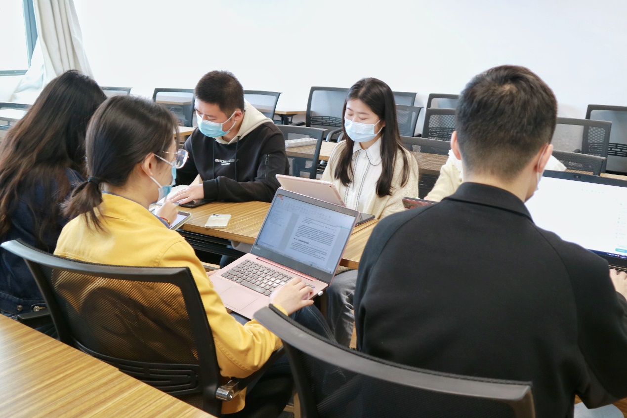 1651808811718266.jpg 1651808811718266.jpg