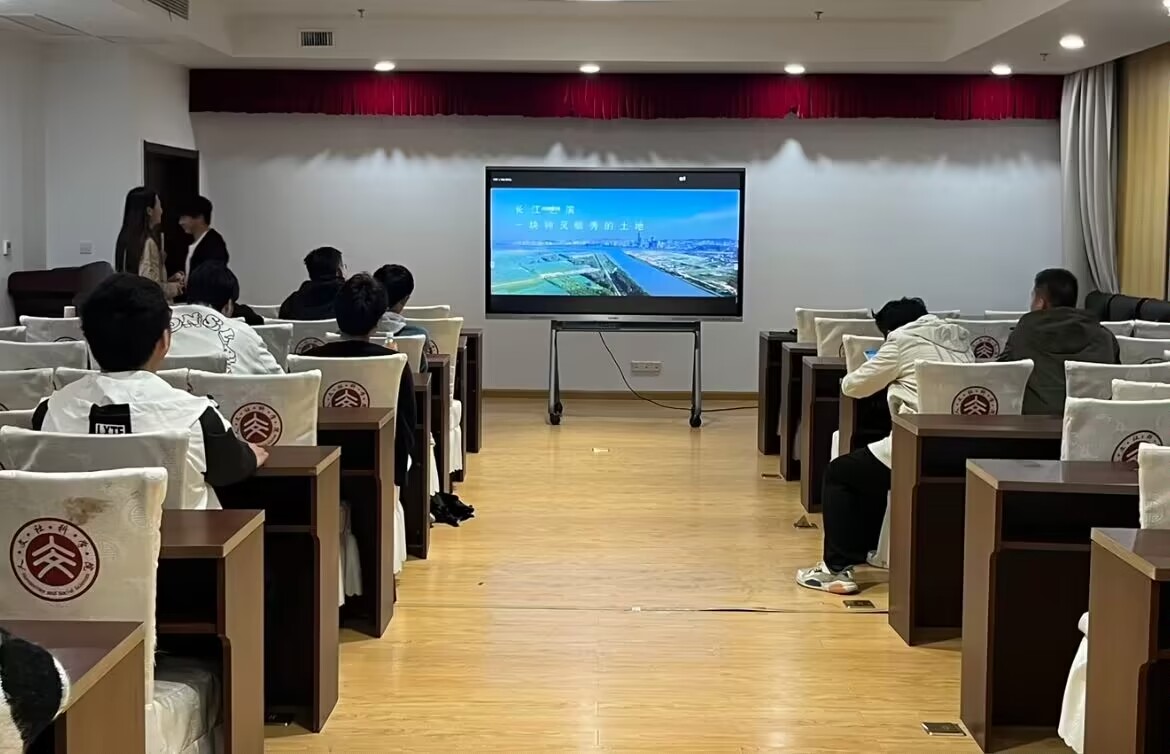 1666936364159793.jpg 1666936364159793.jpg