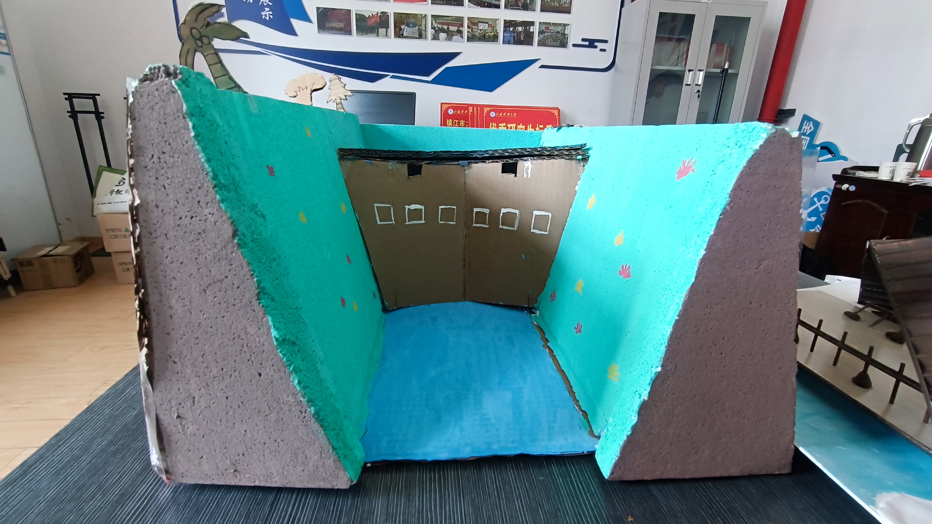 1716965106687420.jpg 1716965106687420.jpg