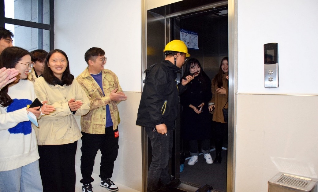 1669713429747335.jpg 1669713429747335.jpg